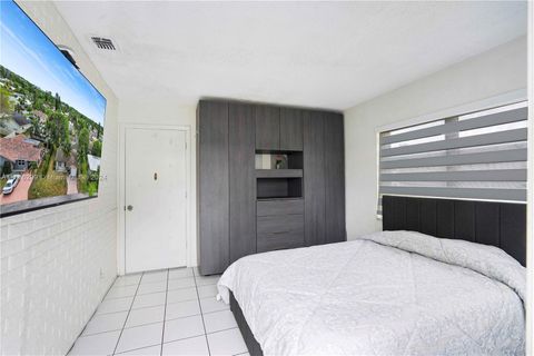 Single Family Residence in Tamarac FL 7613 71st Ave Ave 10.jpg