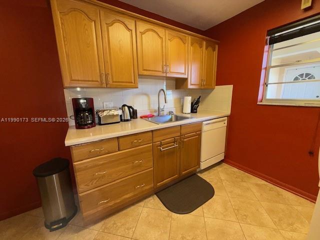 STRAND PLAZA CONDO - Residential