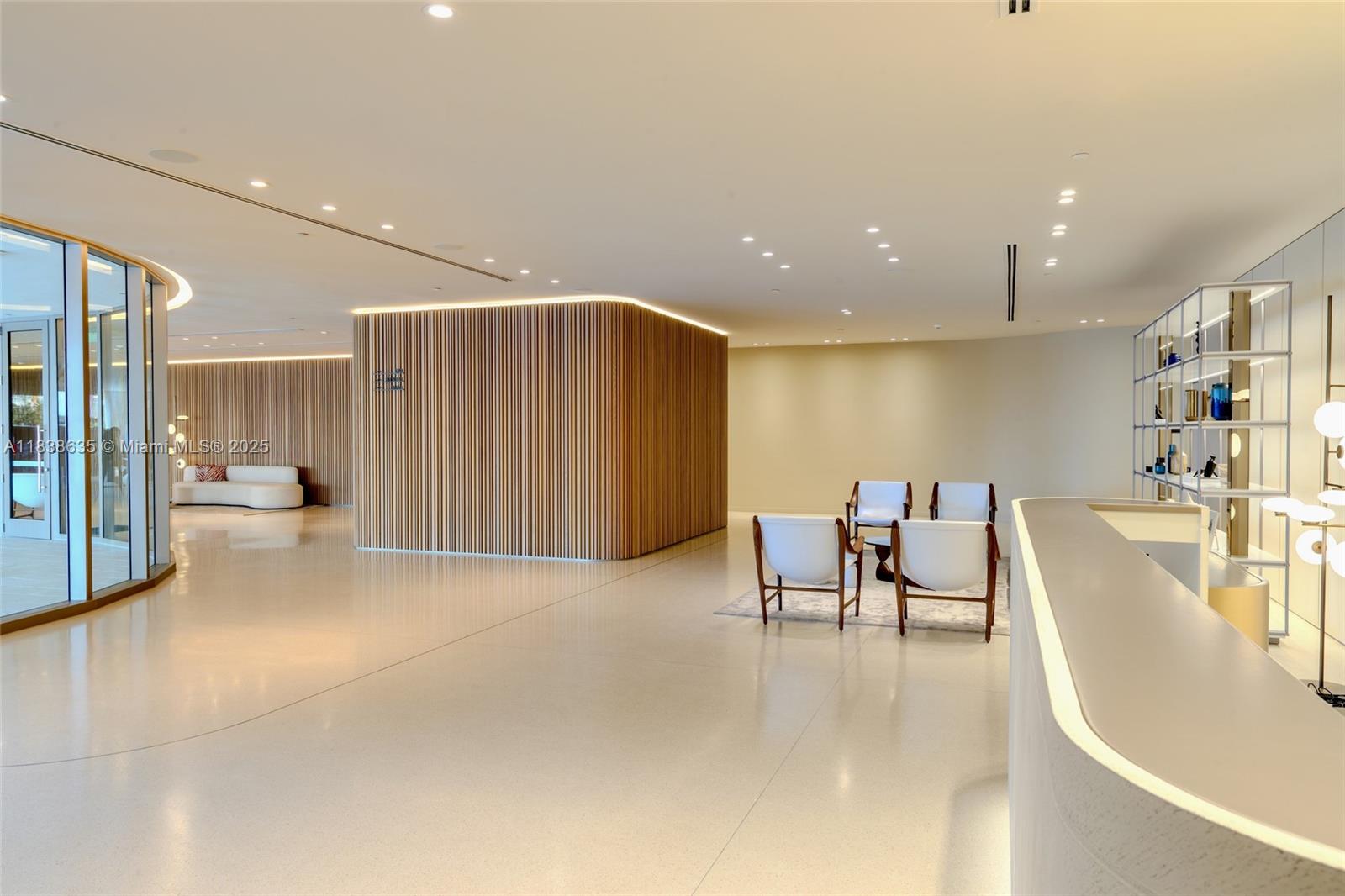 ONDA CONDO - Residential