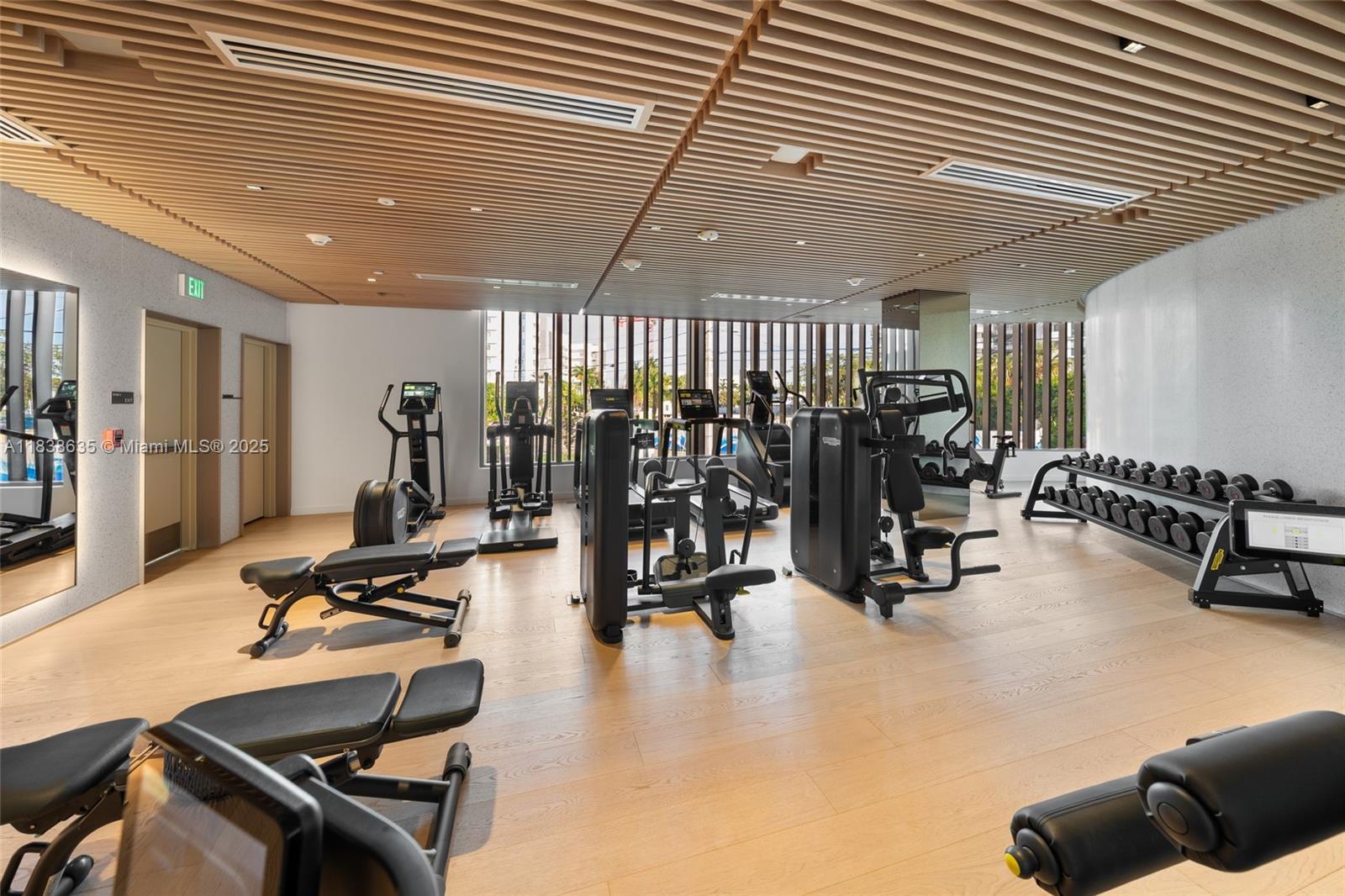 ONDA CONDO - Residential