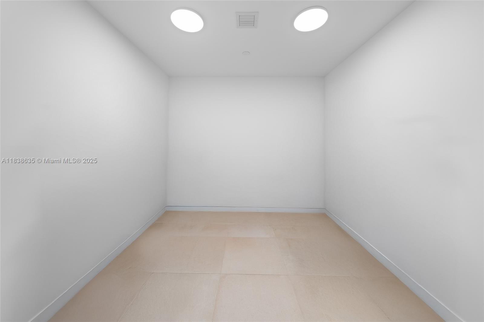 ONDA CONDO - Residential