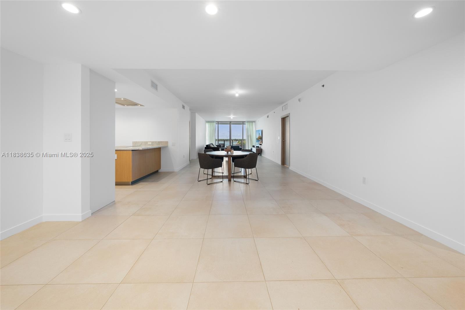 ONDA CONDO - Residential