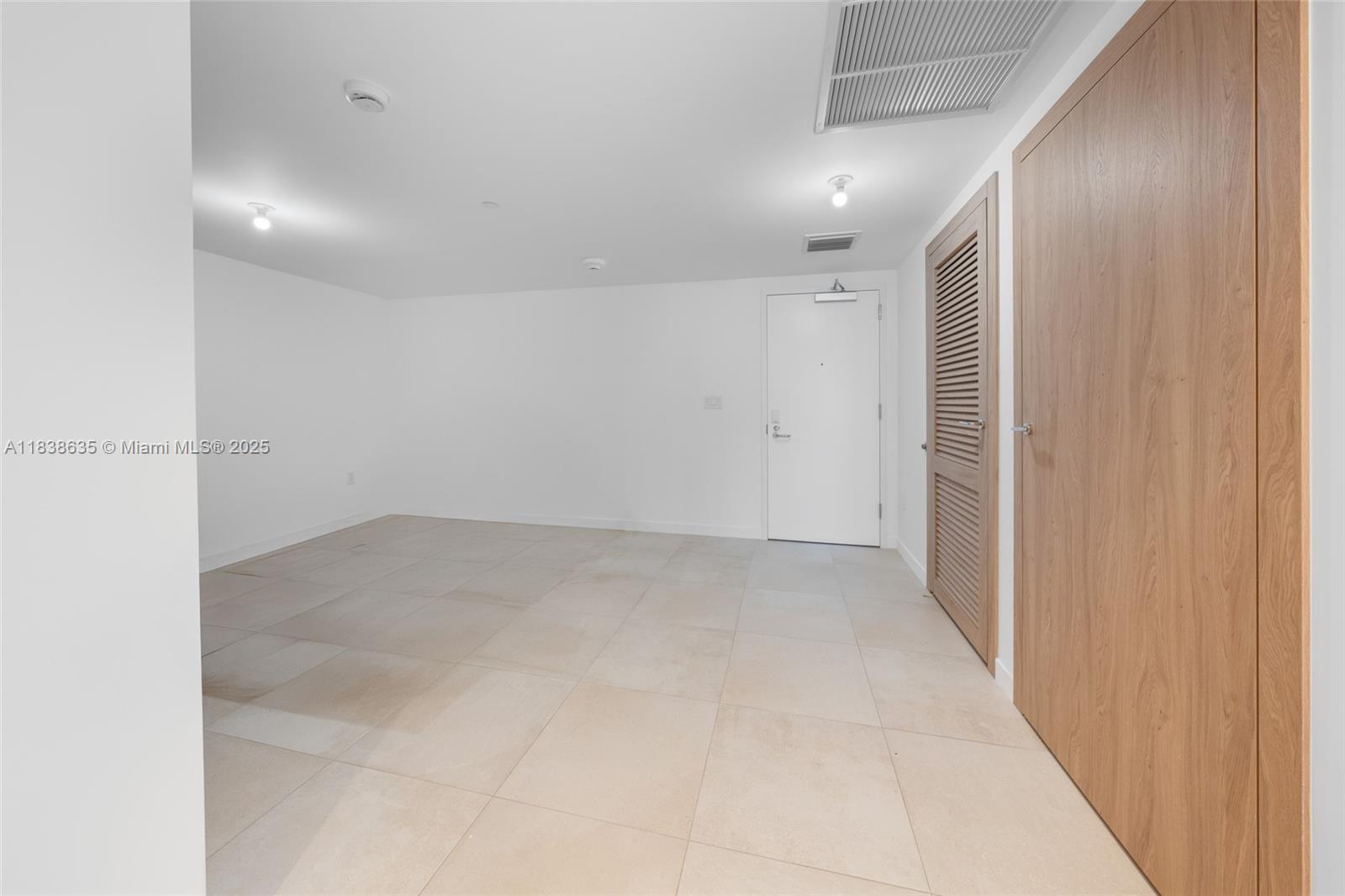 ONDA CONDO - Residential