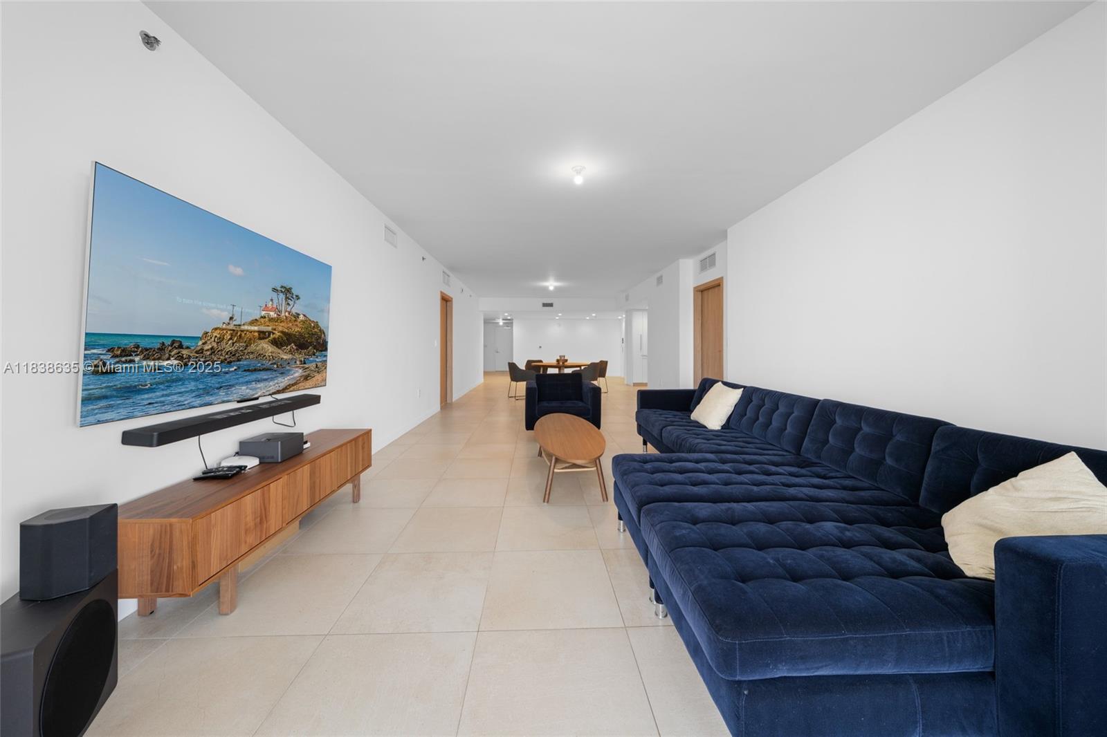 ONDA CONDO - Residential