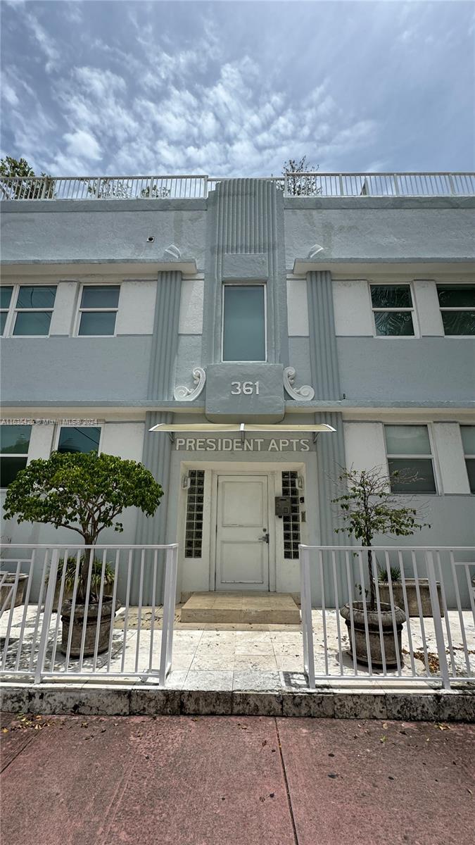 Spacious corner unit in the desirable Miami Beach location! Enjoy a furnished 1/1 with impact windows, garden and pool. Just 2 blocks from the ocean and top restaurants. Perfect blend of comfort and luxury in prime South of Fifth. NO SMOKING ALLOWED.