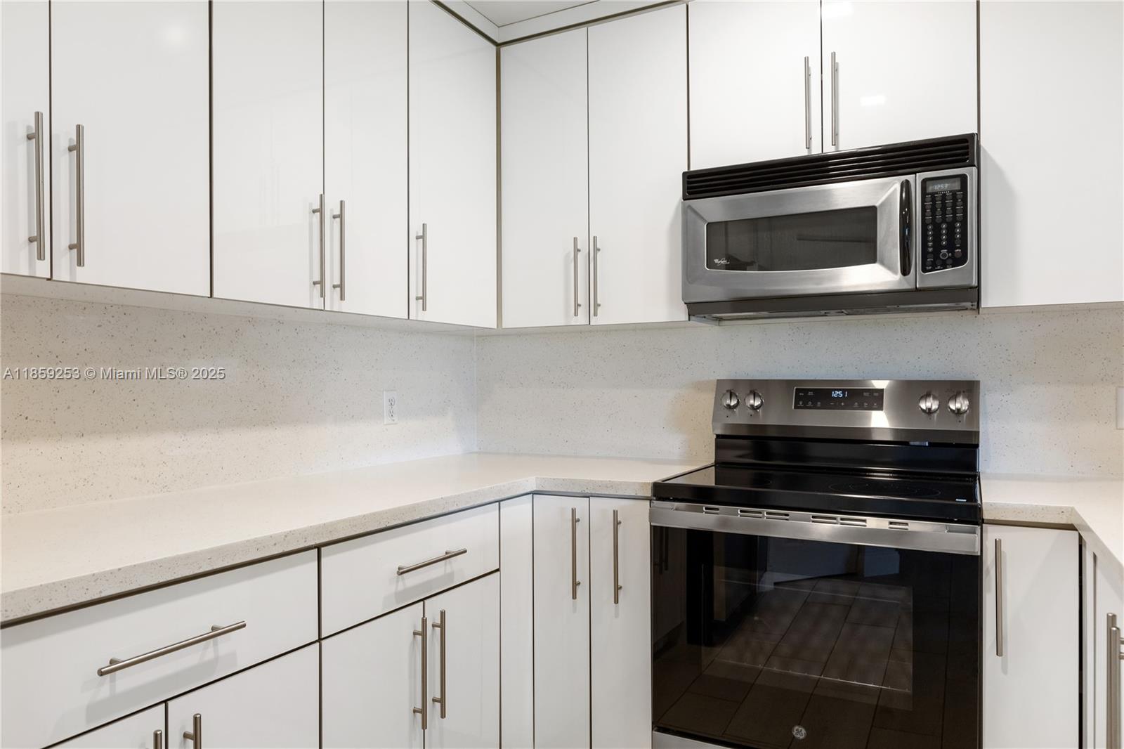 CAMBRIDGE AT CENTURY VILL - Residential