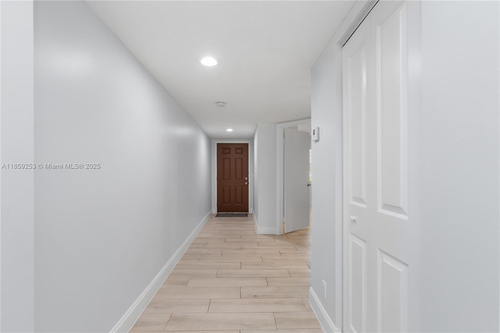 CAMBRIDGE AT CENTURY VILL - Residential