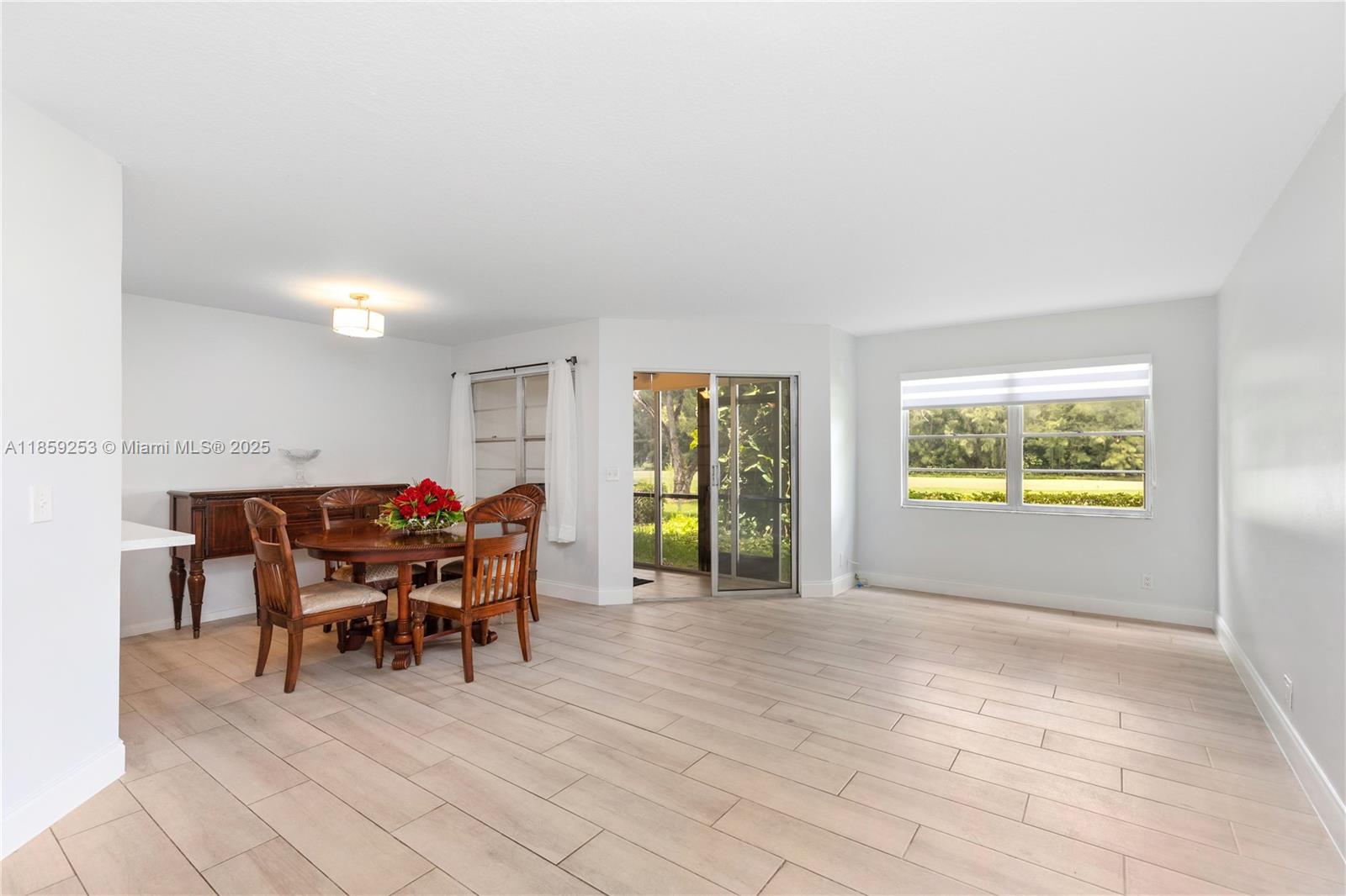 CAMBRIDGE AT CENTURY VILL - Residential