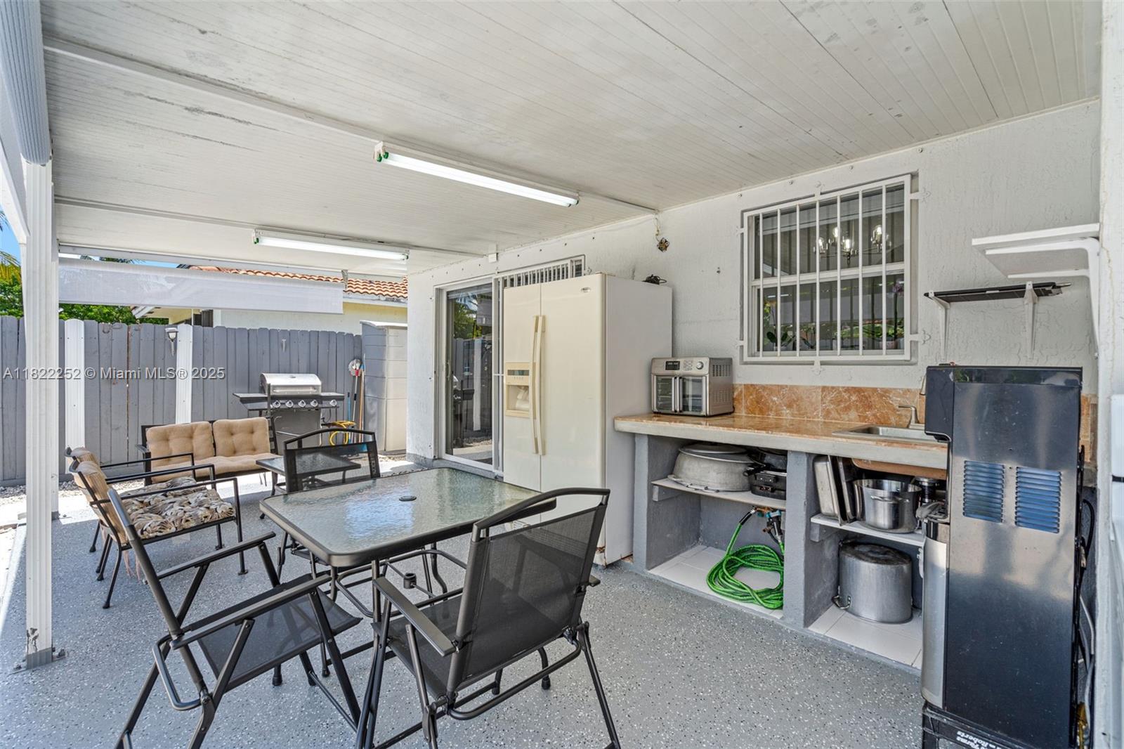 ACAPULCO SUB - Residential