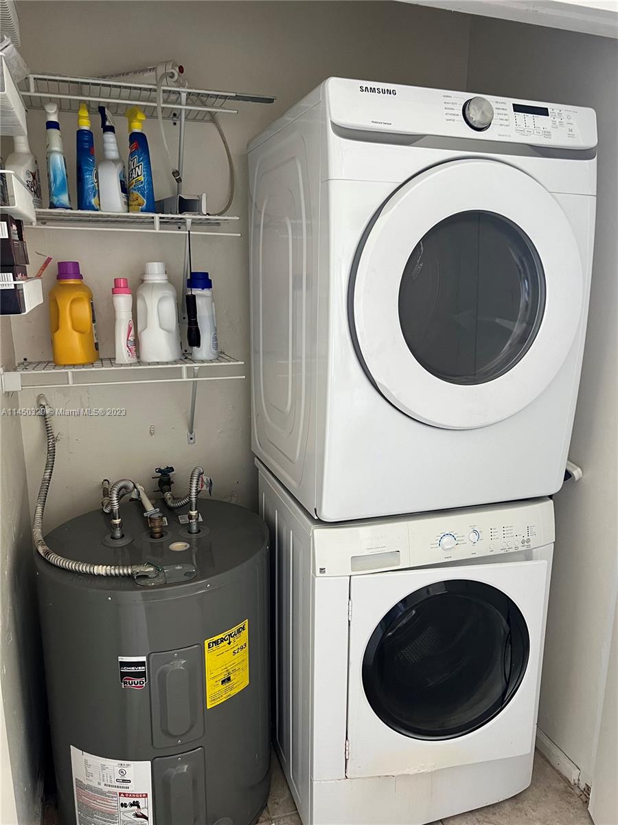 PALM LAKES CONDO - Residential