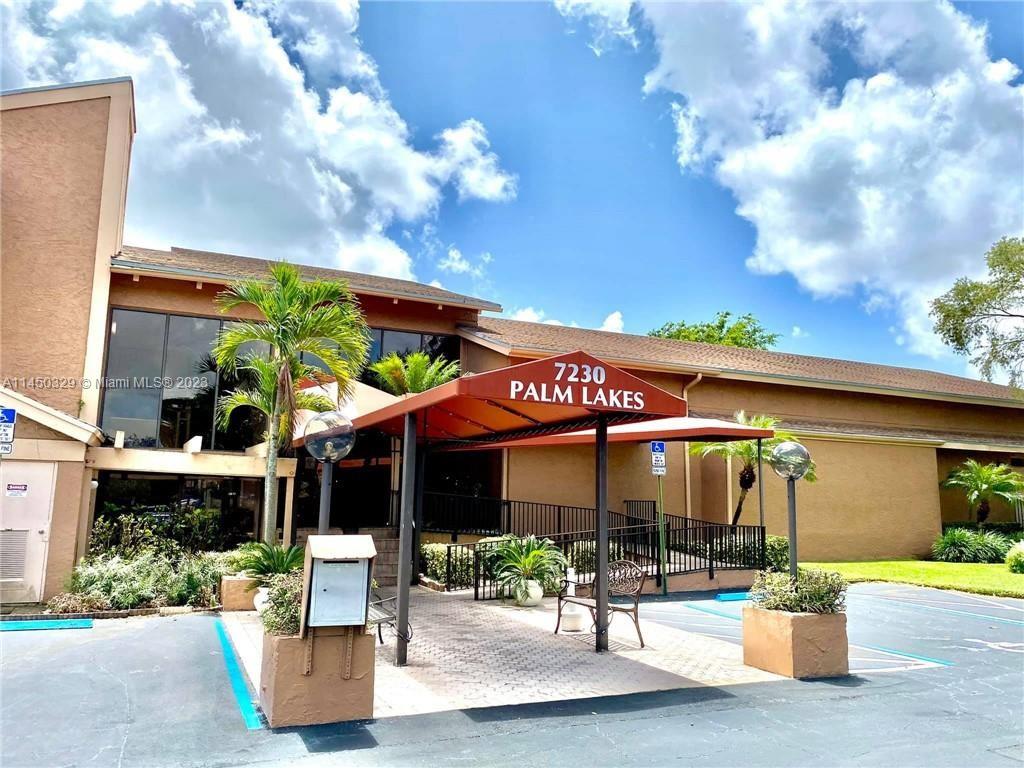 PALM LAKES CONDO - Residential