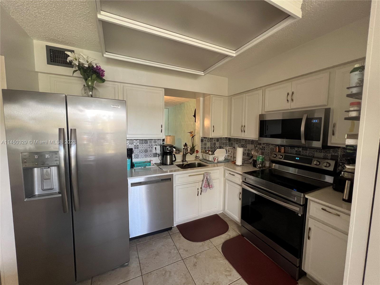 PALM LAKES CONDO - Residential