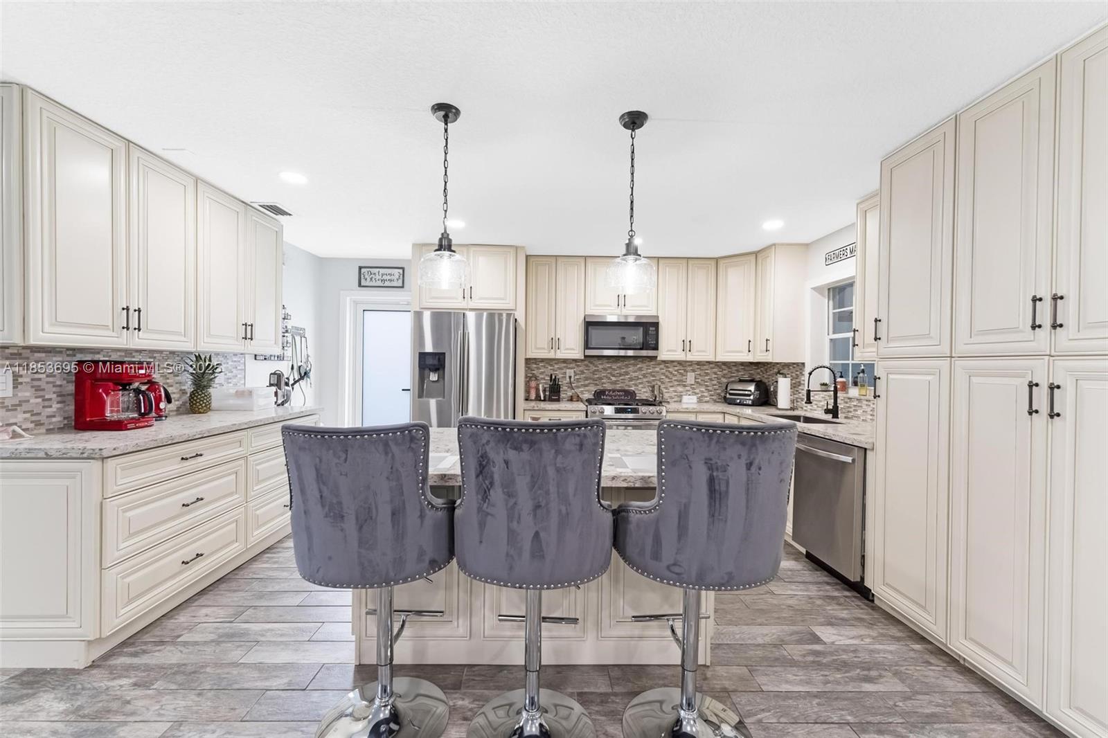 NORTH ACRES - Residential