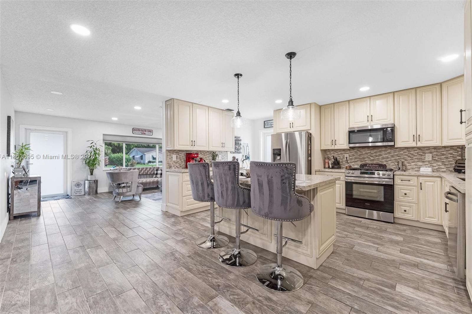 NORTH ACRES - Residential