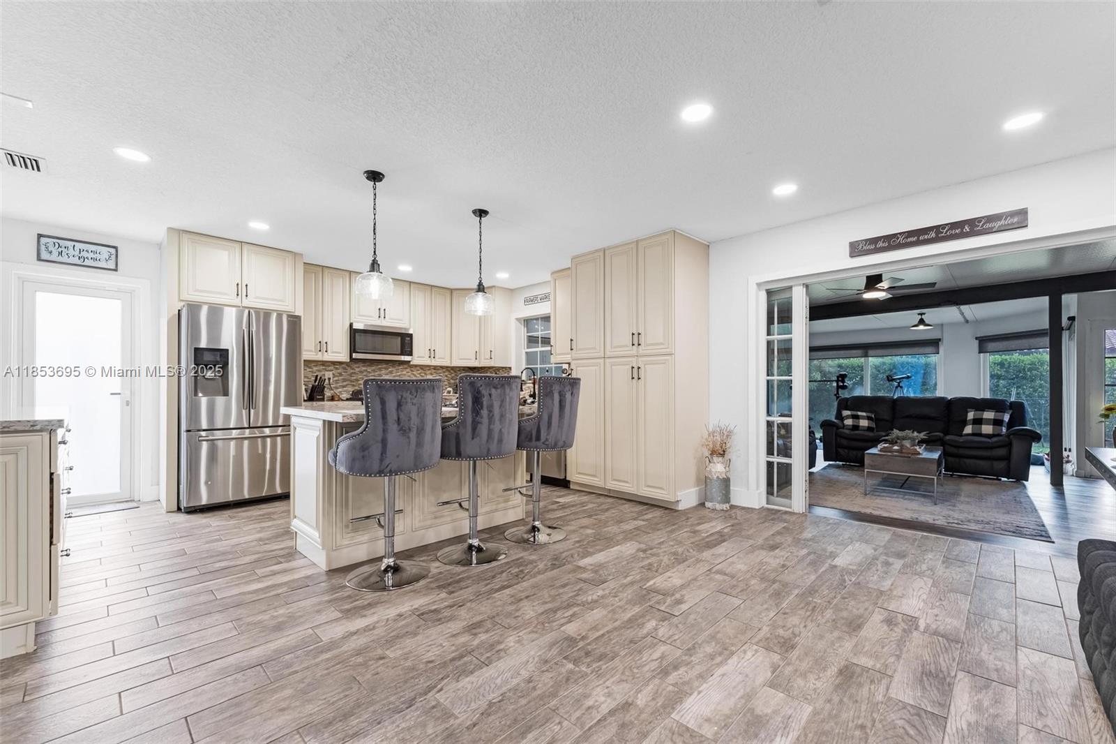 NORTH ACRES - Residential