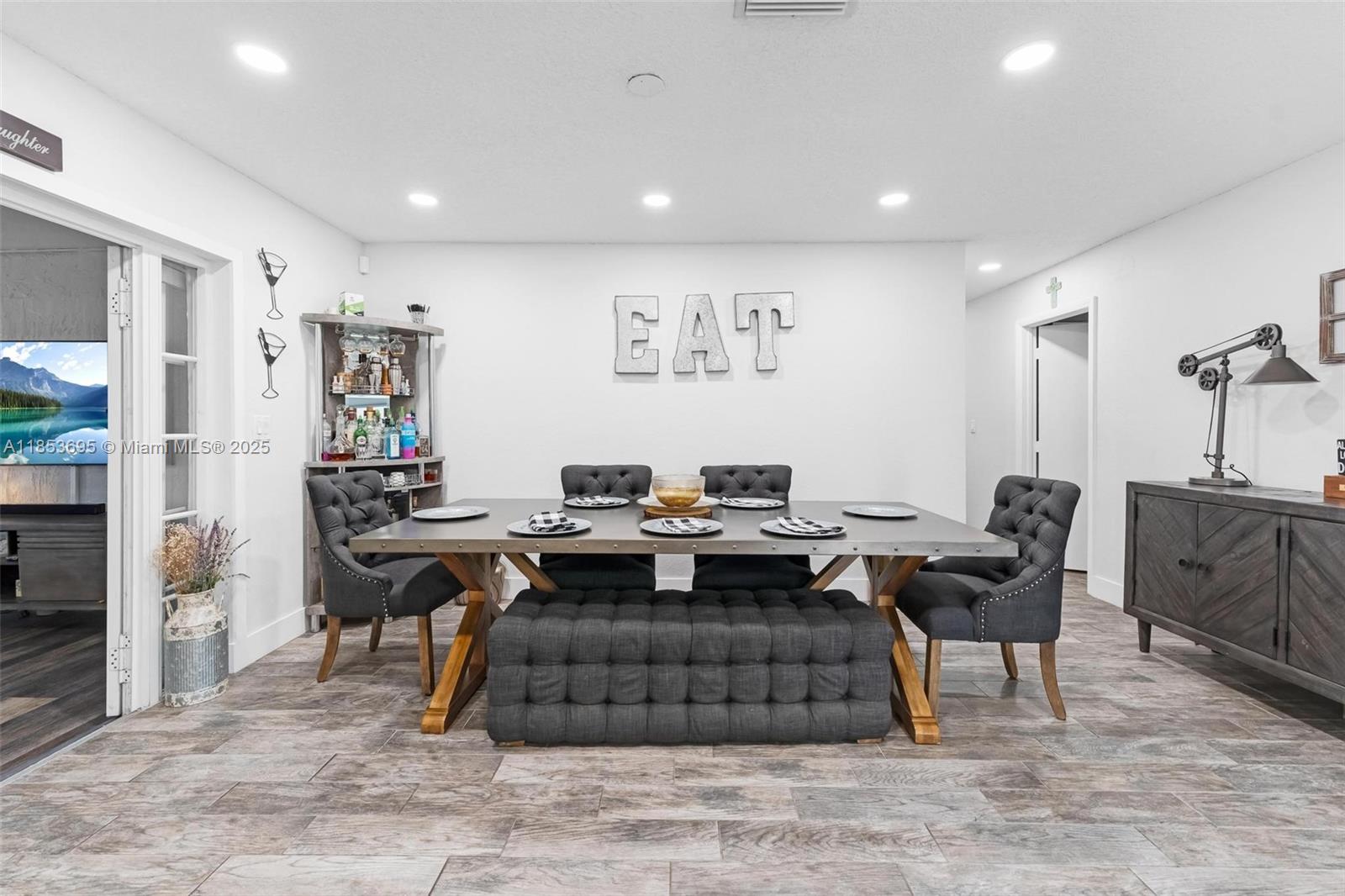 NORTH ACRES - Residential