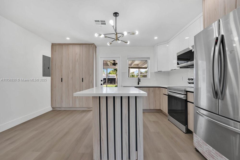 BOWERS PARK - Residential