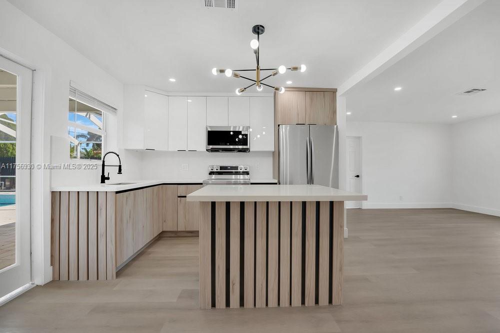 BOWERS PARK - Residential