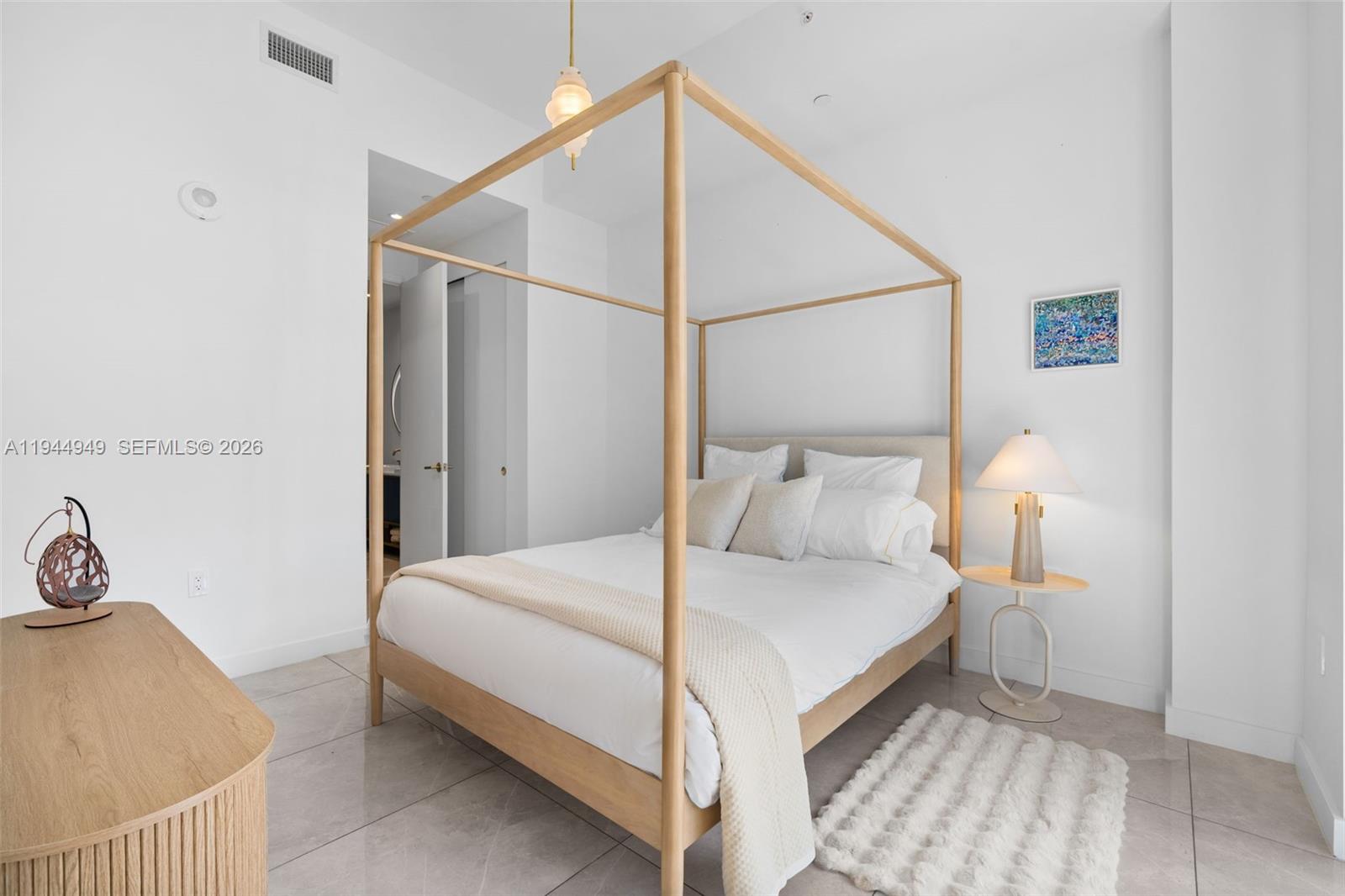 2655 S Bayshore Dr 1505