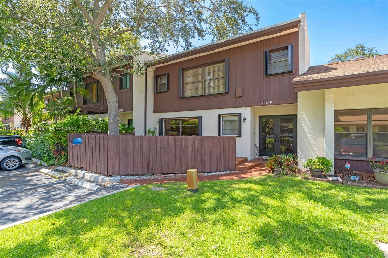 3339 Oak Dr