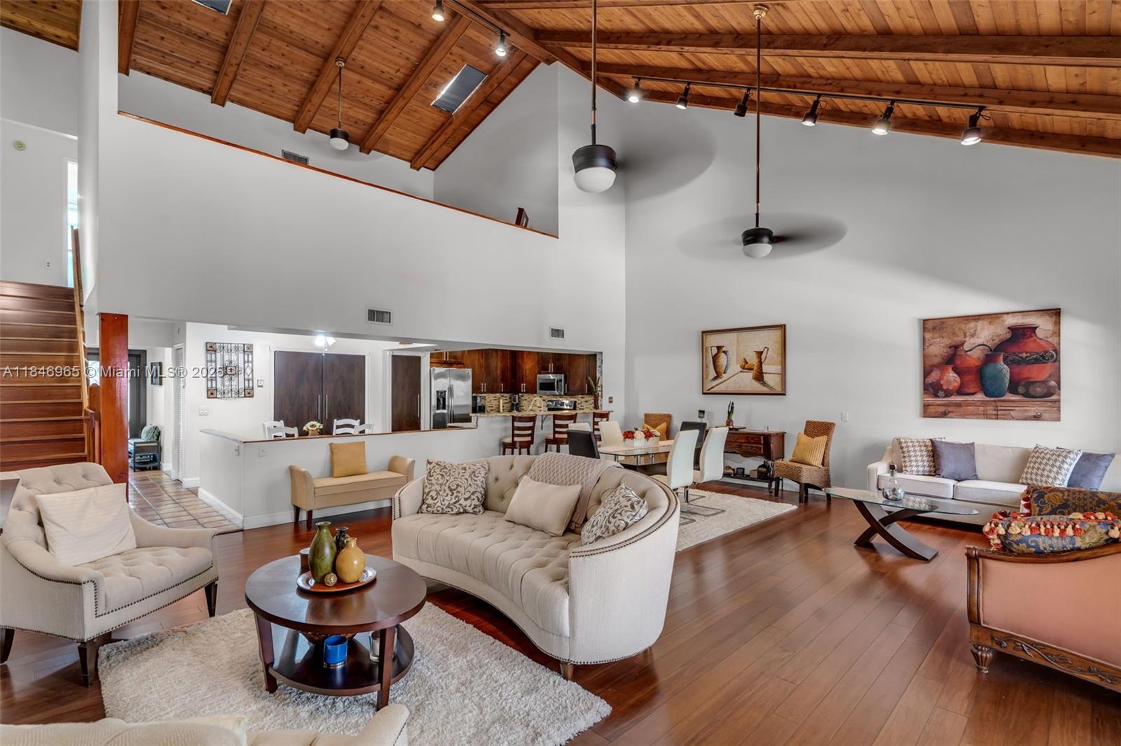 3339 Oak Dr