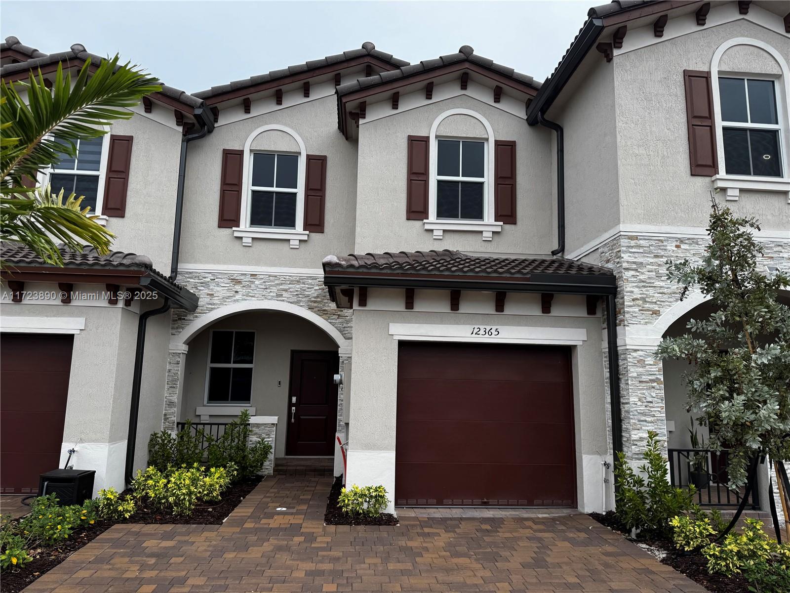 Brand new Home for Rent. This beautiful townhouse offers 3 Bedrooms and 2,5 bathrooms, everything a family needs for comfort and convenience. very good location, you’ll enjoy easy access to all the best Miami has to offer.
Key Features:
• Spacious Layout with premium Italian kitchen cabinets, stone countertops, and stainless steel appliances
• Private Backyard for outdoor relaxation
• Impact Windows for added security and peace of mind
• Central Air for comfort year-round
• Smart Home Features ready for automation
With low HOA fees and close proximity to Florida’s best beaches, this townhouse is a perfect choice for families looking to live in a prime Miami location. Available now for rent – don’t miss out on this incredible opportunity!