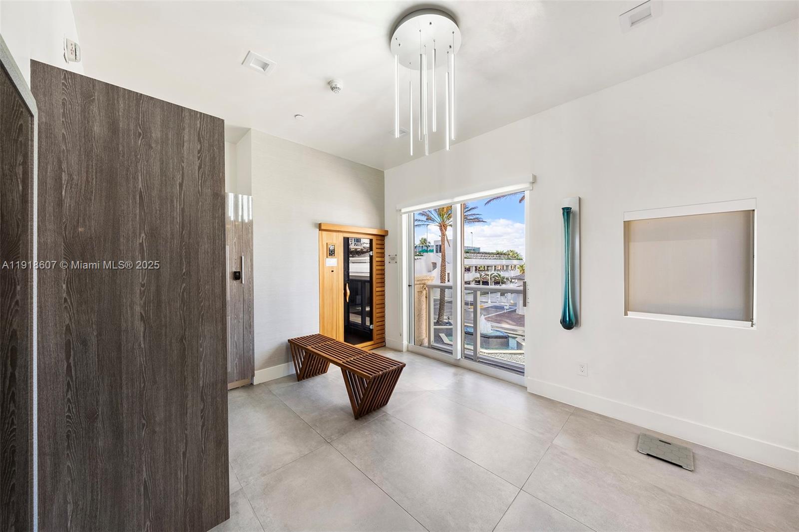 BLUE DIAMOND CONDO - Residential Lease