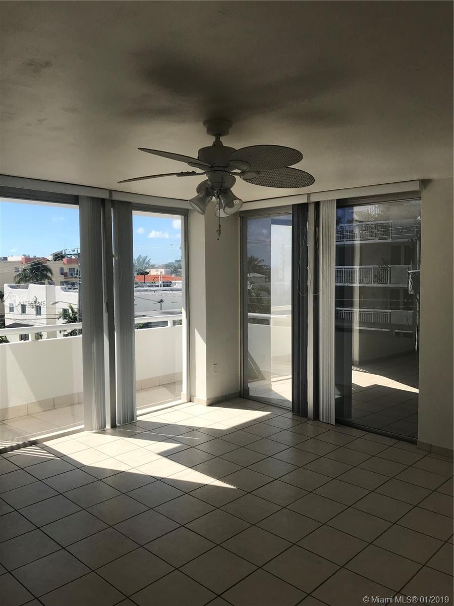 Bright and spacious 1 bed 1 1/2 baths in a fantastic location. Well maintained building with secure entry and gated covered parking. Large L shape balcony with city views. This corner unit has lots of windows. On site laundry. This is a great condo in a wonderful building walking distance to the beach. 1/parking cover! Yes to a CAT!