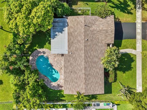 7435 SW 146th Ct Miami FL 33183