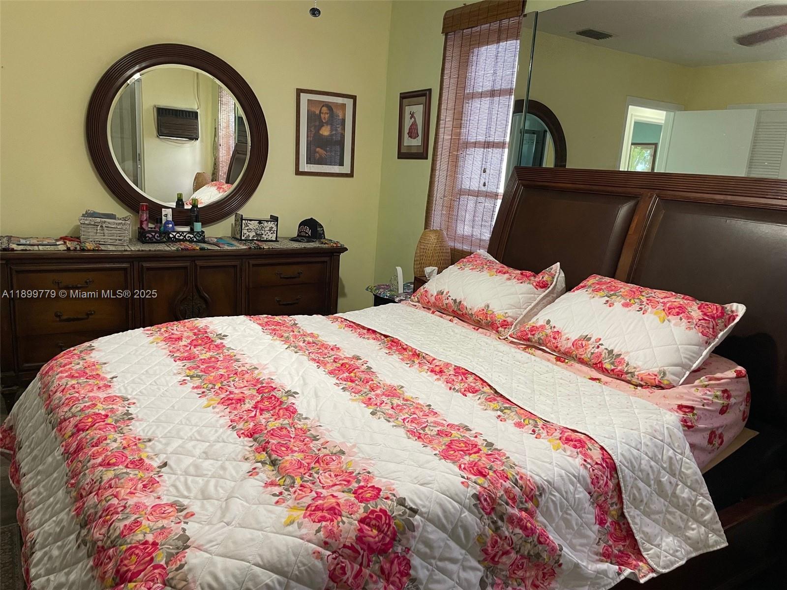 KENDALE LAKES SEC SEVEN - Residential