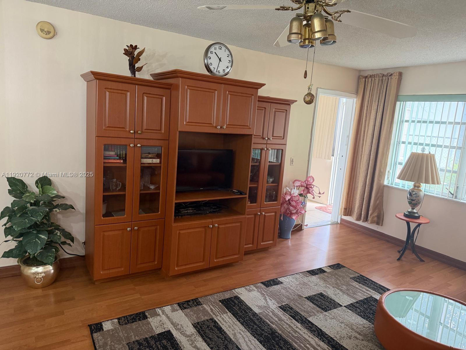 FOURTH GULFSTREAM GARDEN - Residential Lease