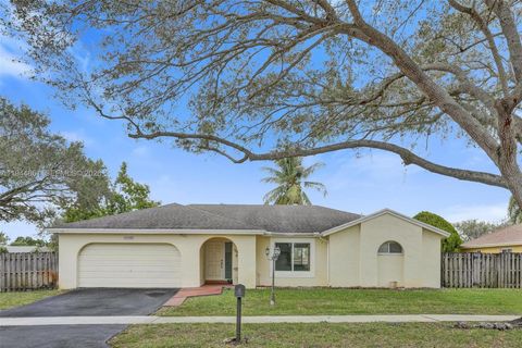 Photo of 11991 SW 51st Ct, Cooper City, FL 33330 (MLS # A11944661)