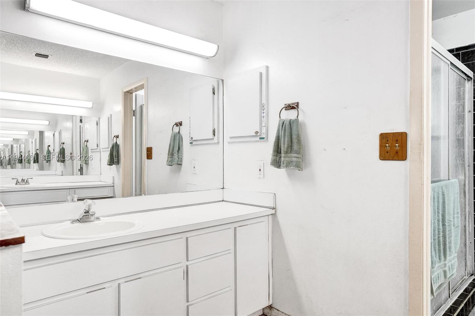 FLAMINGO GARDENS-PHASE TW - Residential