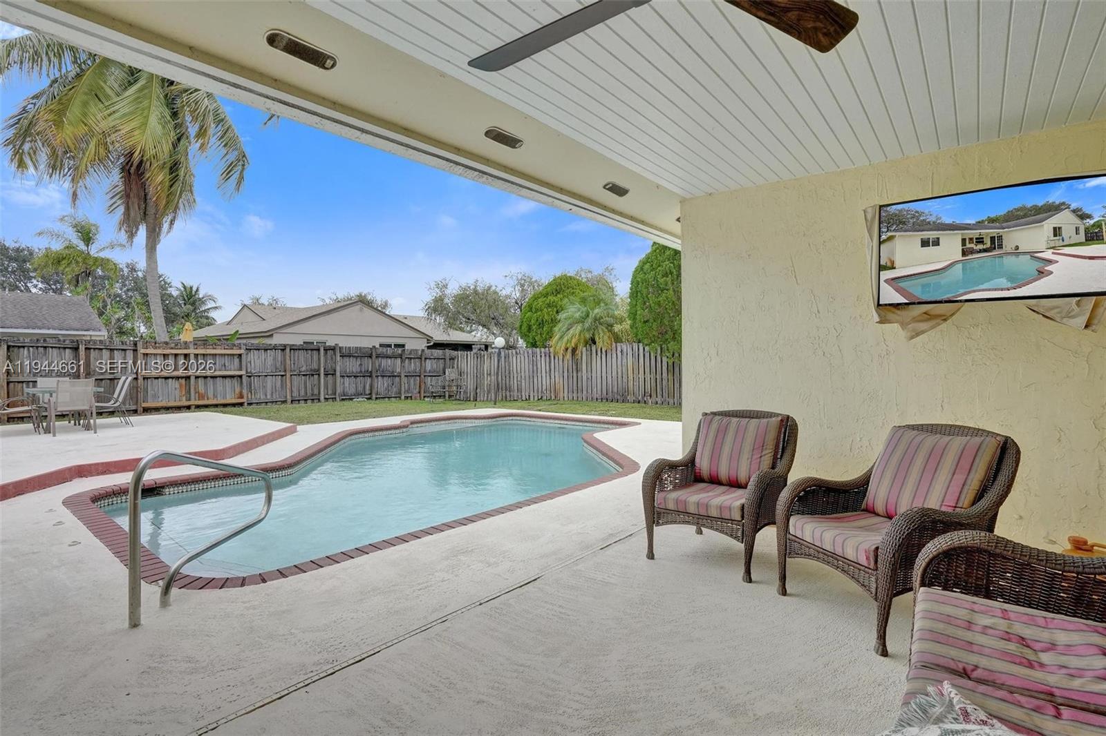 FLAMINGO GARDENS-PHASE TW - Residential