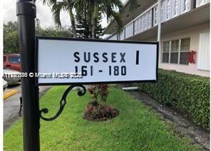 55+ SENIOR COMMUNITY. Nice 1B + 1B in 2nd-floor condo. Beautiful and cozy apartment. Tile flooring, very spacious bedroom, in excellent conditions, 2 wall A/C, ceiling fans. Kitchen in white. Enjoy the park-like setting, lovely garden view, Walking distance to community pool, bus stop. Near shopping, beaches, famous Palm Beach. Enjoy wonderful amenities, heated indoor Olympic size indoor pool, professional exercise room, entertainment, theater, classes, card room, clubs, billiards, tennis, social activities and more!