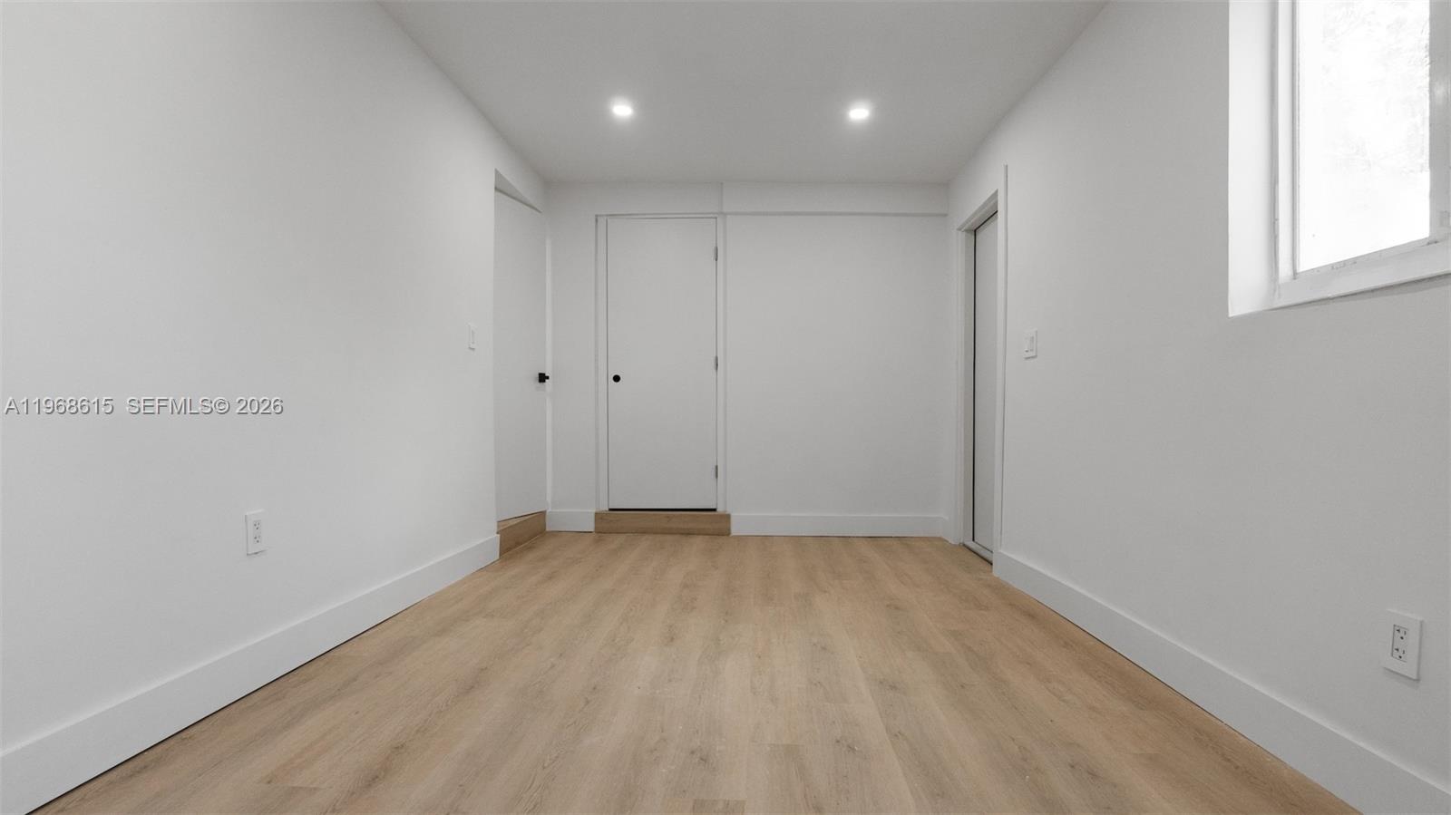 RANDALL PARK - Residential