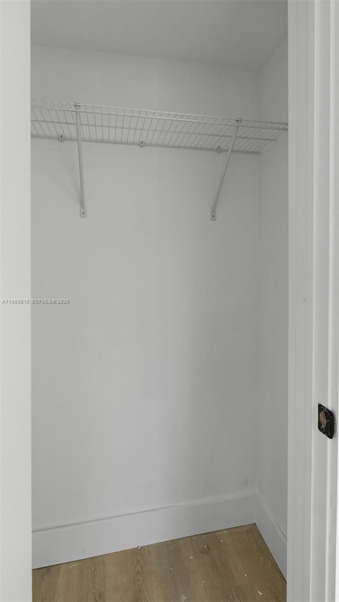 RANDALL PARK - Residential