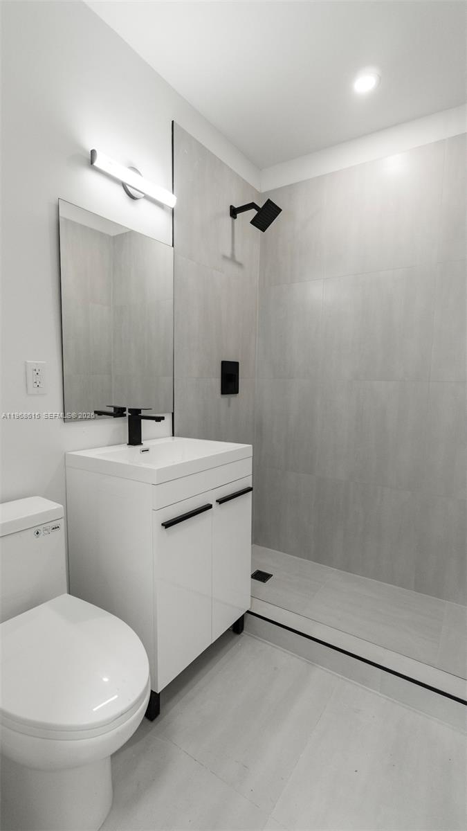 RANDALL PARK - Residential