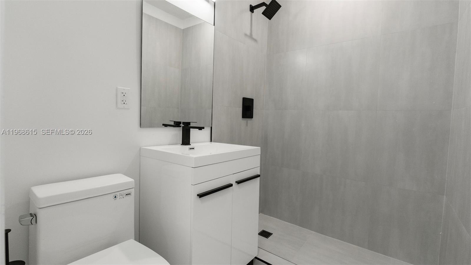 RANDALL PARK - Residential