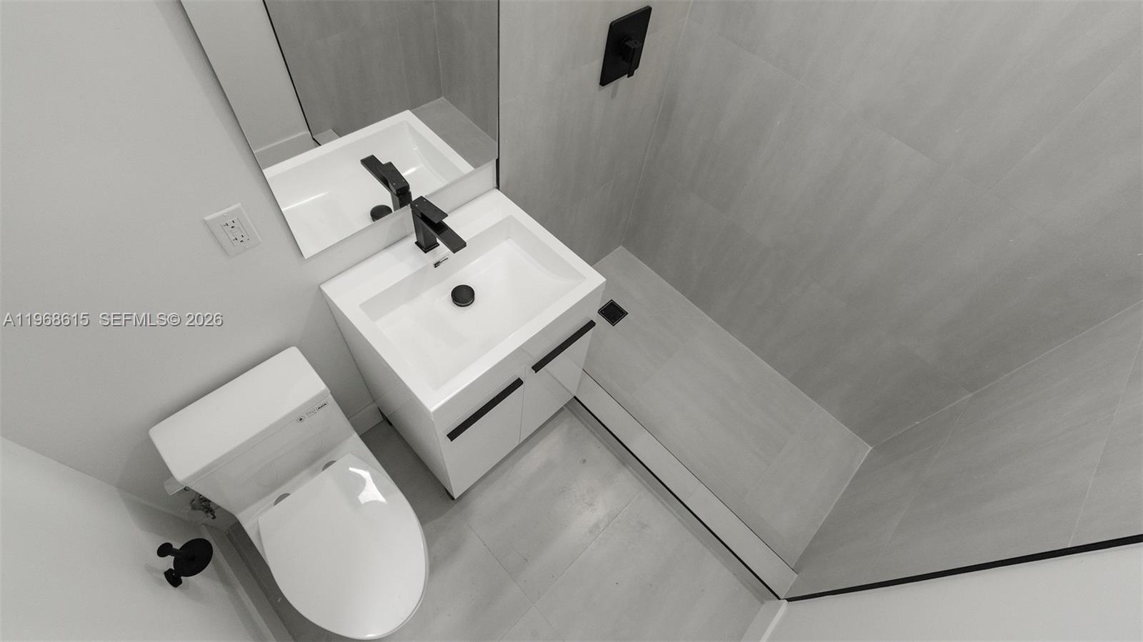 RANDALL PARK - Residential