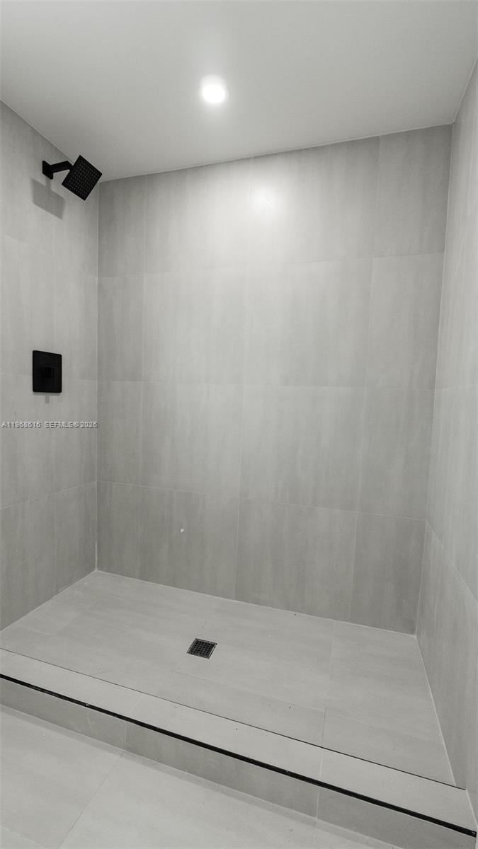 RANDALL PARK - Residential