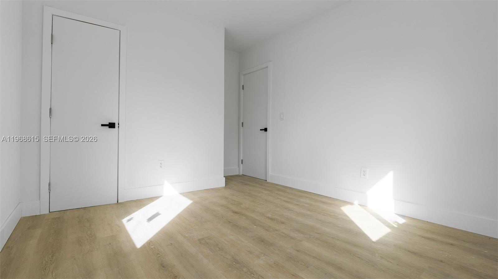 RANDALL PARK - Residential