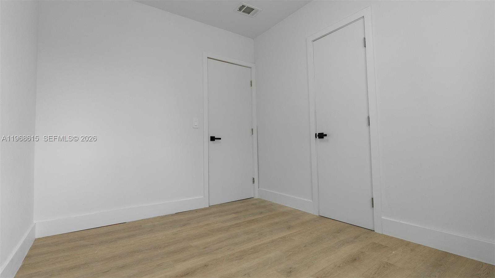 RANDALL PARK - Residential