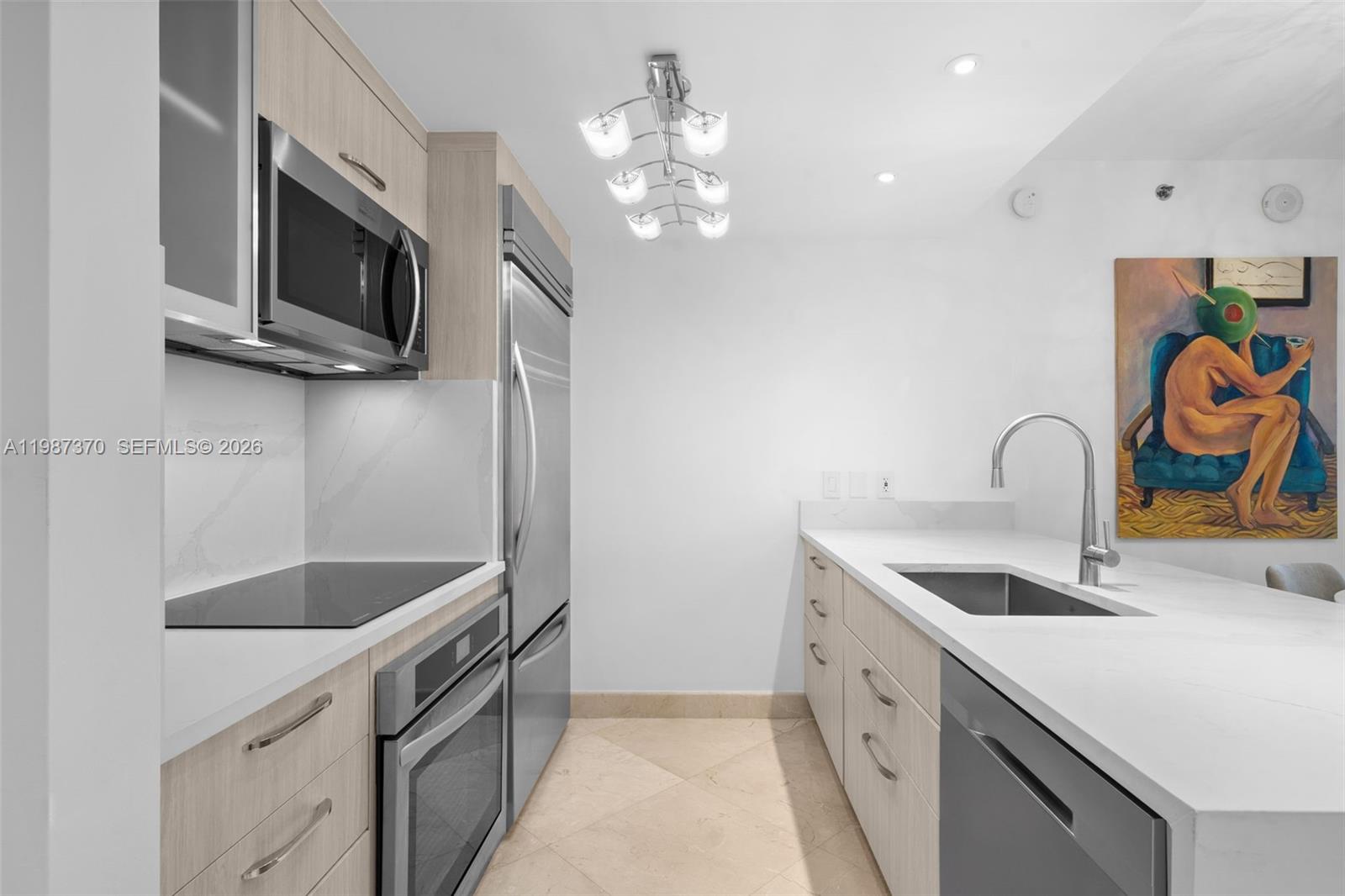 BEACH CLUB CONDO - Residential