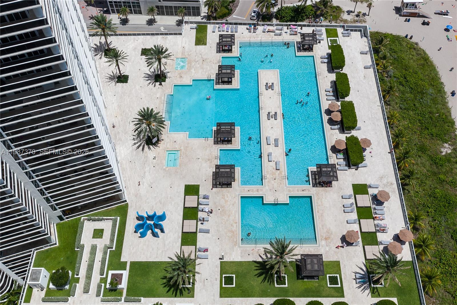 BEACH CLUB CONDO - Residential