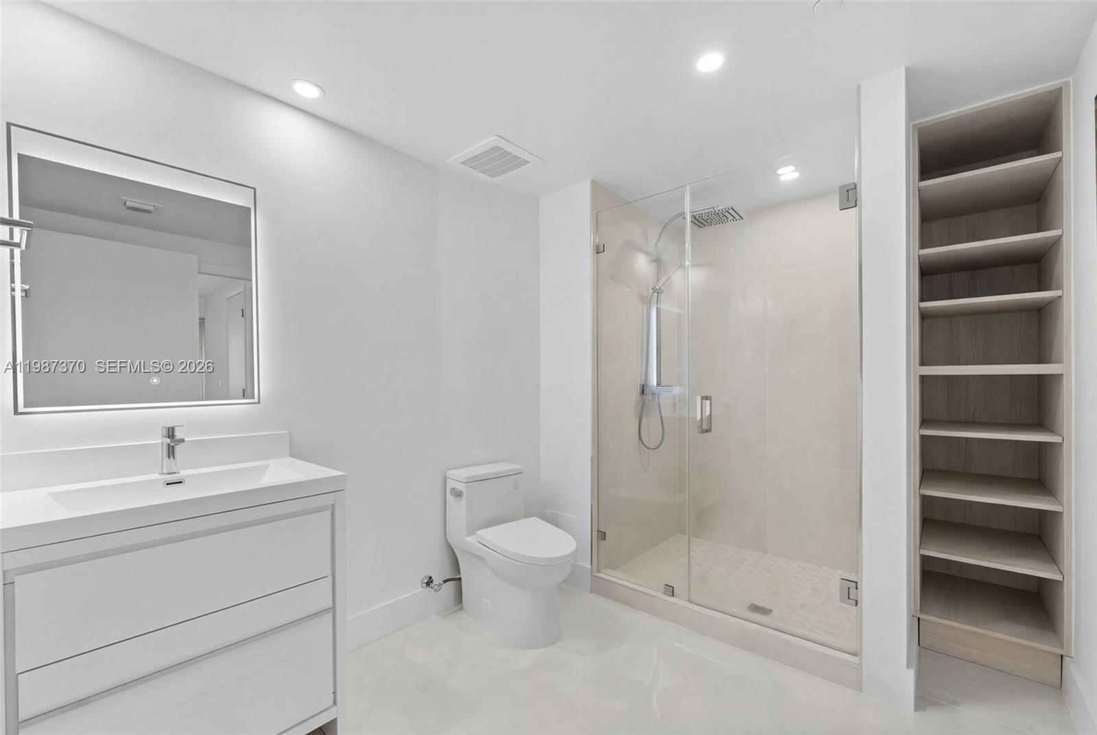 BEACH CLUB CONDO - Residential