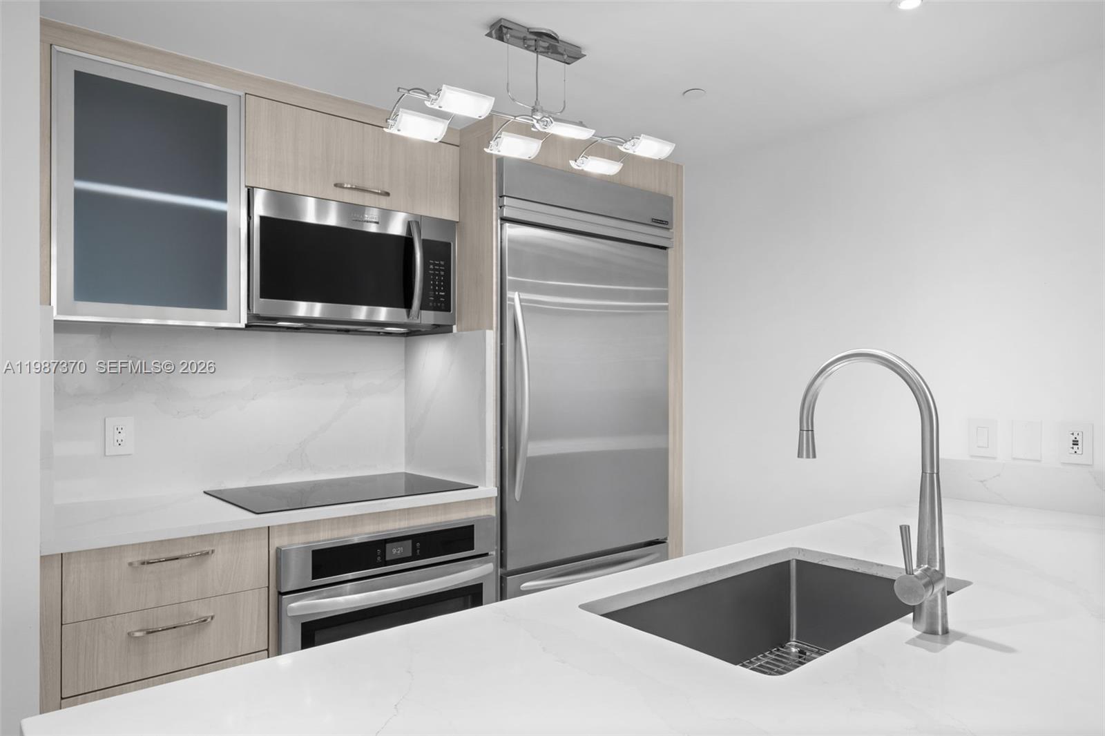 BEACH CLUB CONDO - Residential