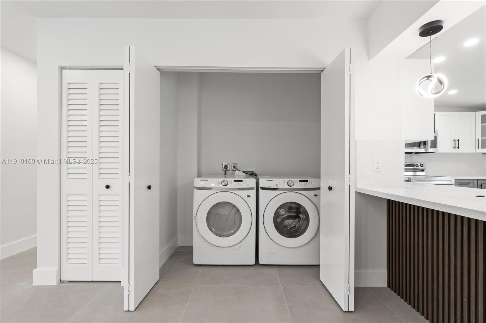 LAKE PARK SEC 2 - Residential