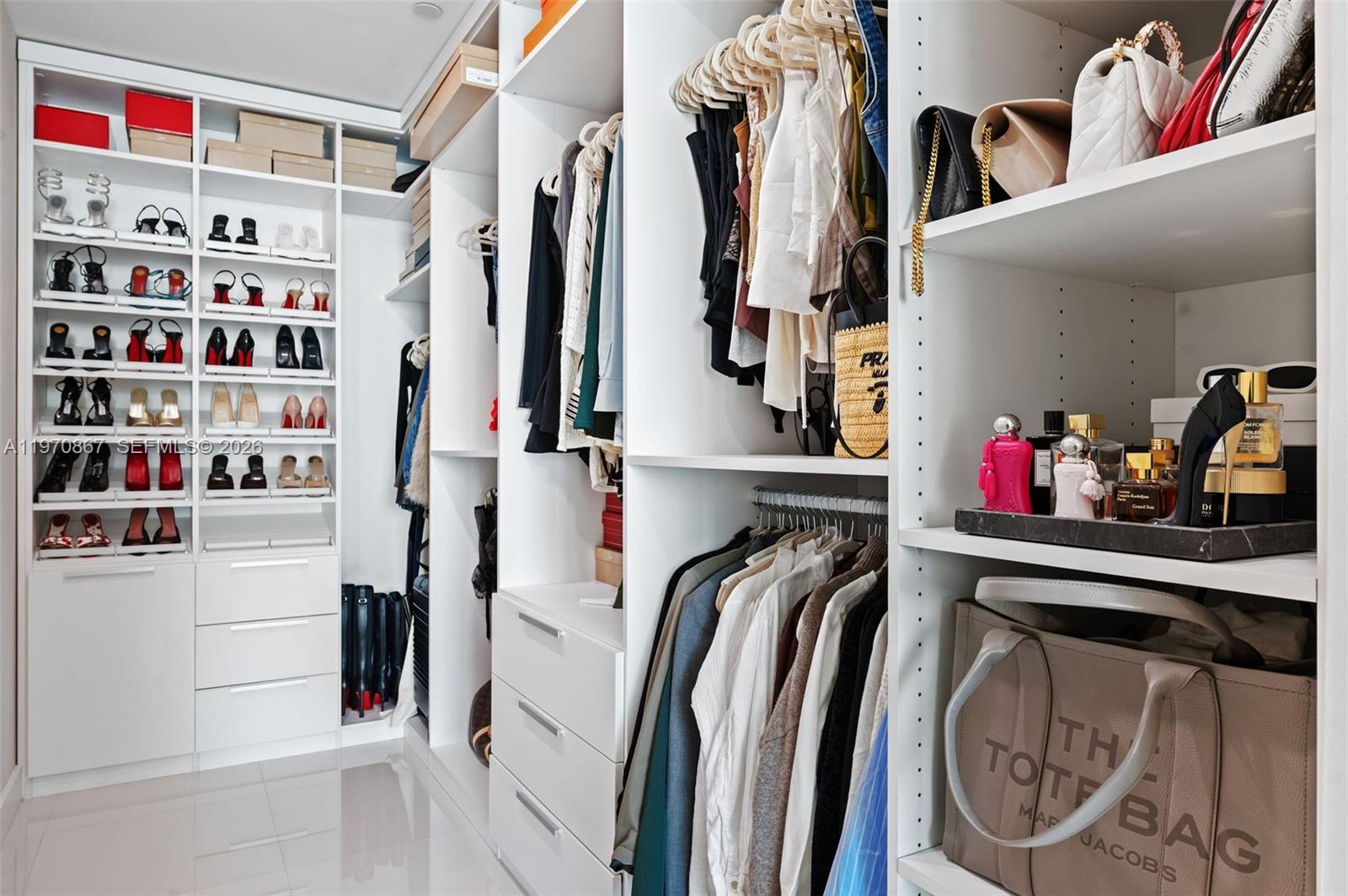 900 BISCAYNE BAY CONDO - Residential