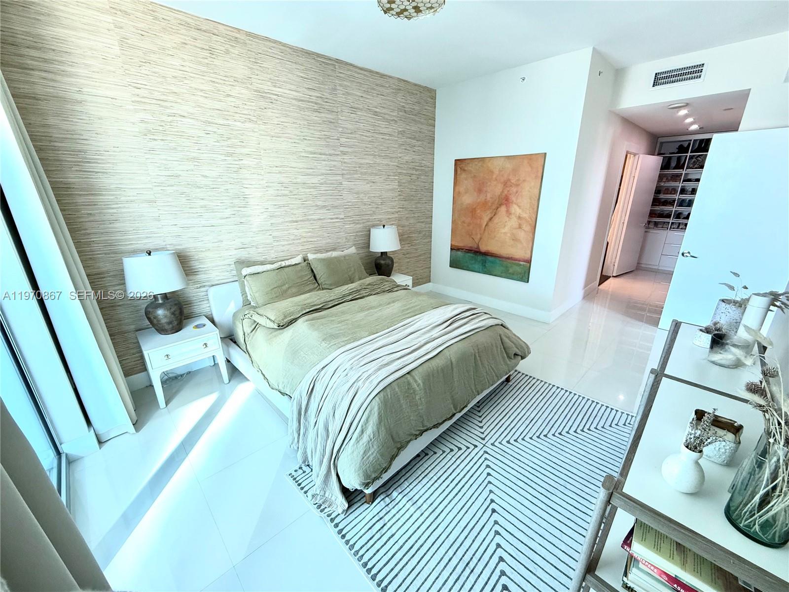 900 BISCAYNE BAY CONDO - Residential